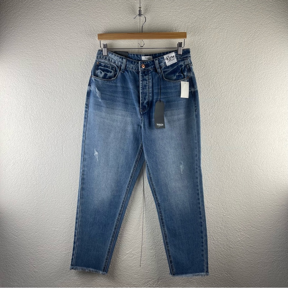 Kensie l 8/29 Retro High Rise Relaxed Fit Button Fly Cropped Ankle Raw Hem Jeans